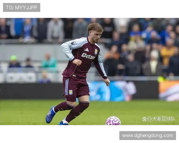 埃利奥特被弃用后维拉重回正轨 五连胜彰显埃梅里战术理念威力 埃利奥特被弃用后维拉重回正轨 五连胜彰显埃梅里战术理念威力