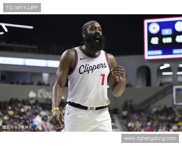 哈登：防守是我们本赛季取得成功的关键因素